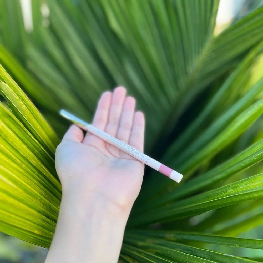 Rare Beauty Kind Words Matte Lip Liner • Worthy